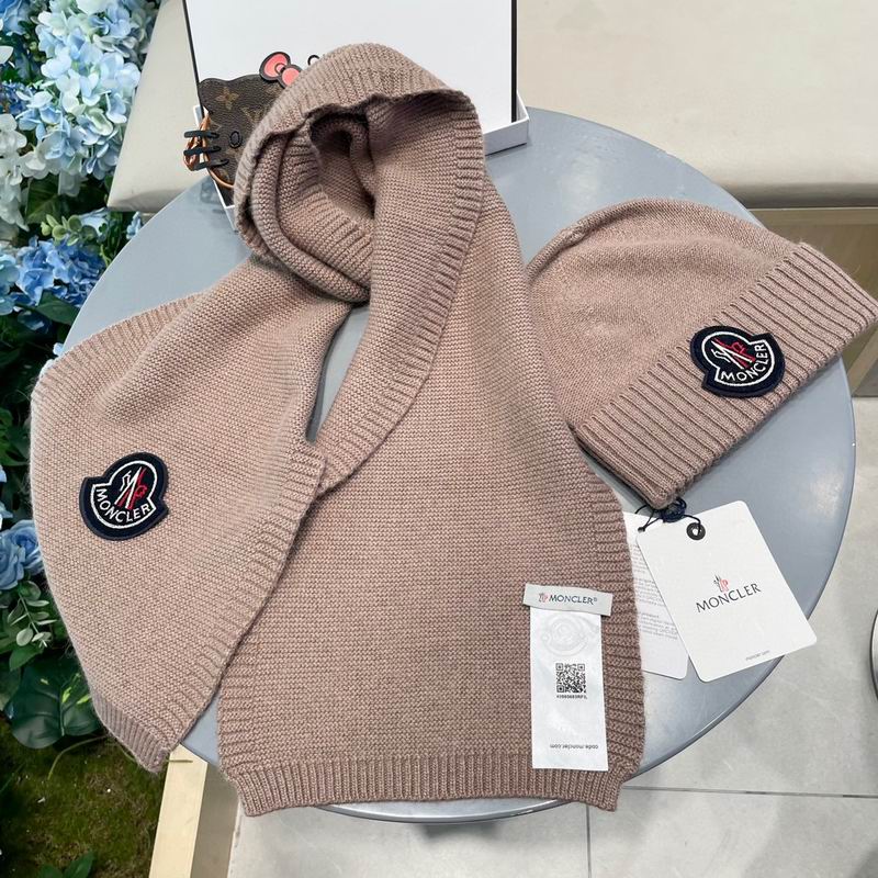 Moncler Scarf Hat (375)