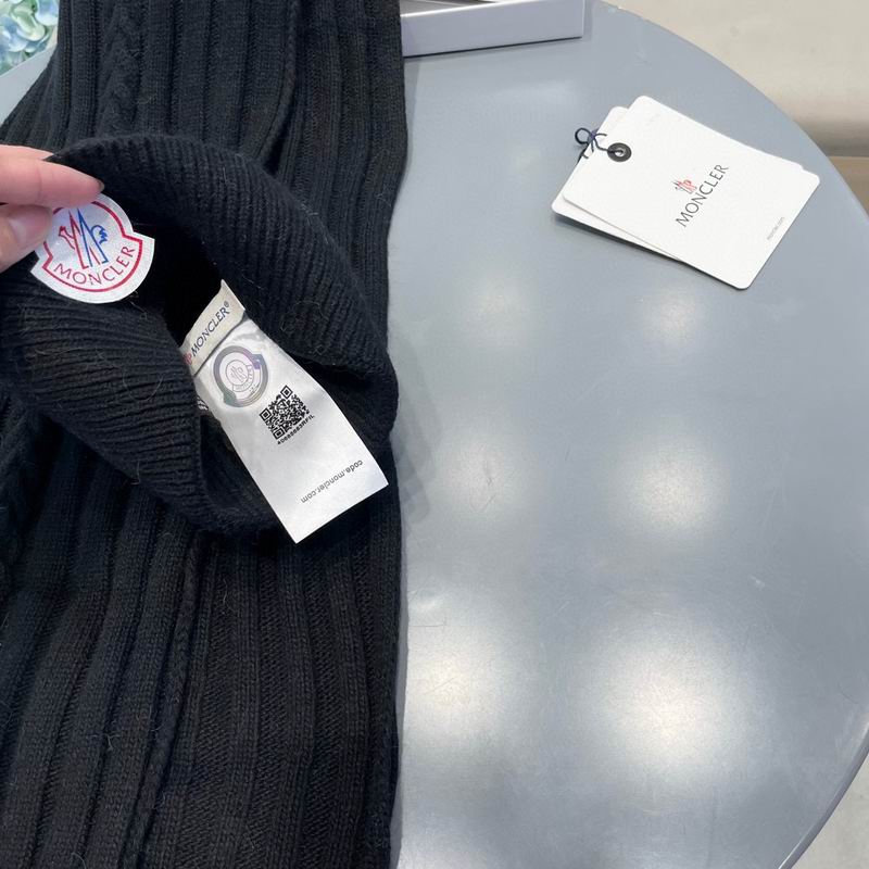 Moncler Scarf Hat (401)