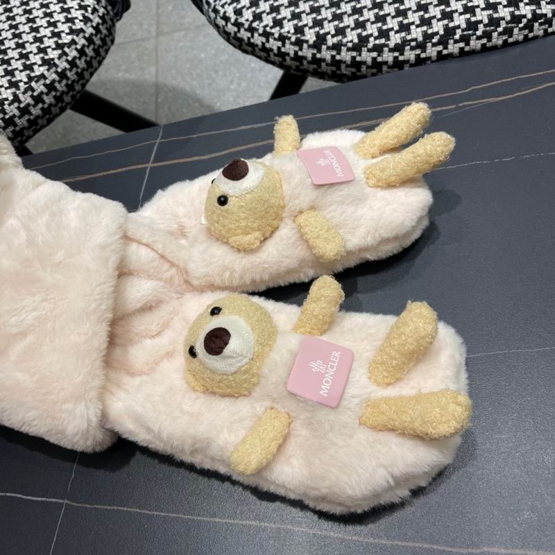 Moncler Scarf Hat (6042)