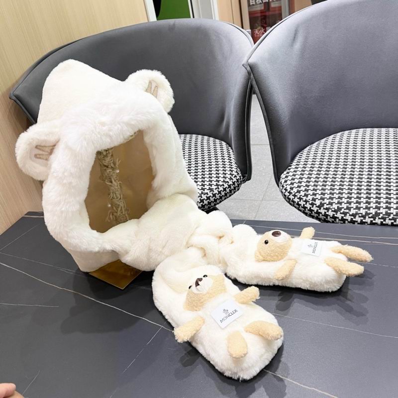 Moncler Scarf Hat (6053)