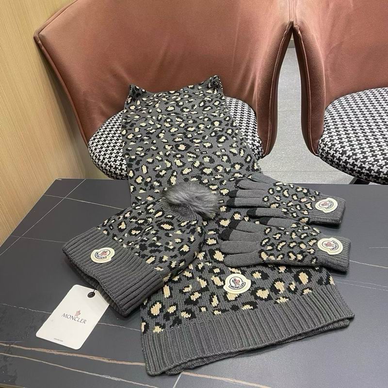Moncler Scarf Hat Gloves (20)
