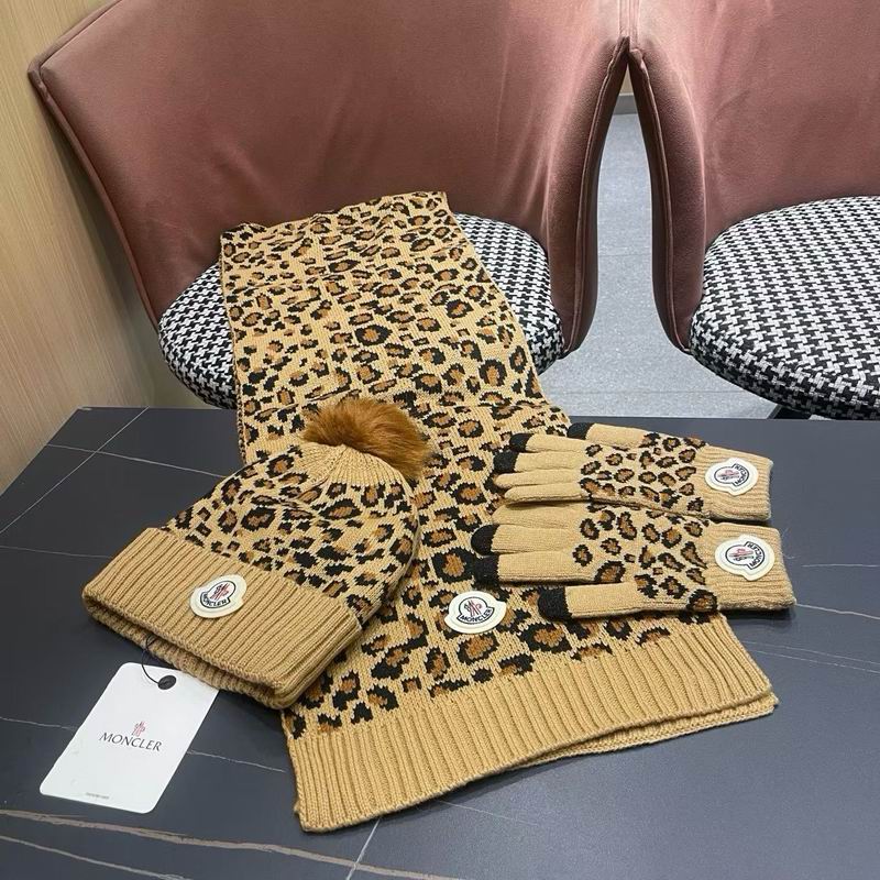 Moncler Scarf Hat Gloves (33)