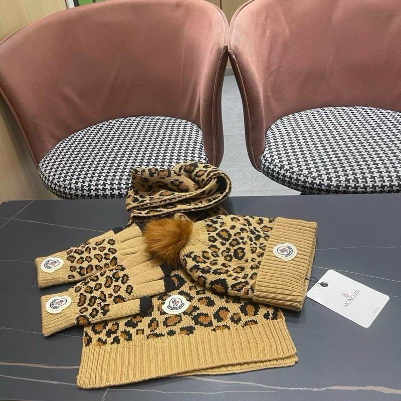 Moncler Scarf Hat Gloves (36)