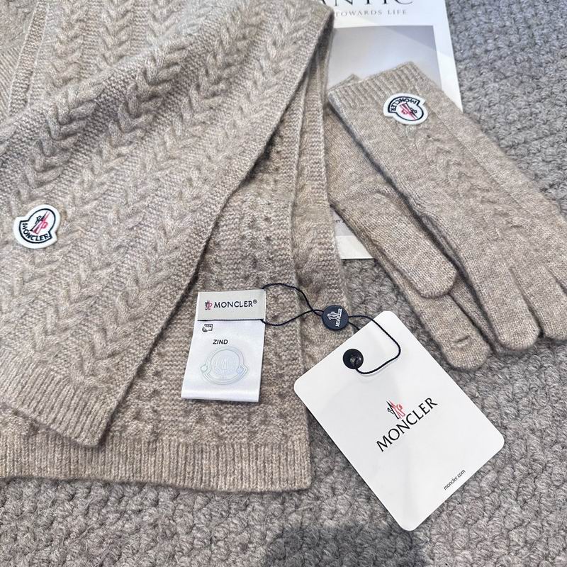 Moncler Scarf Hat Gloves (75)