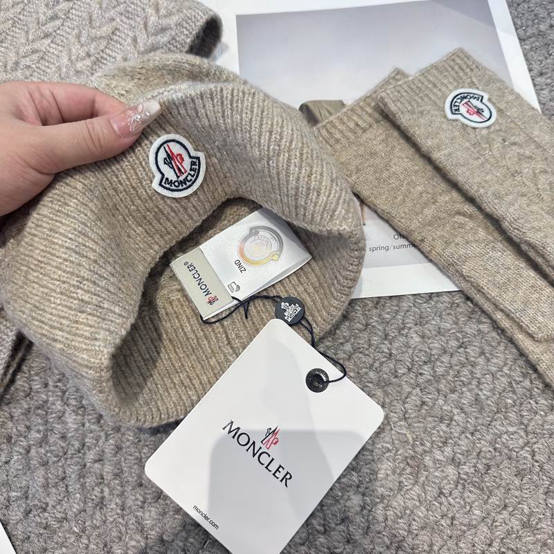 Moncler Scarf Hat Gloves (77)