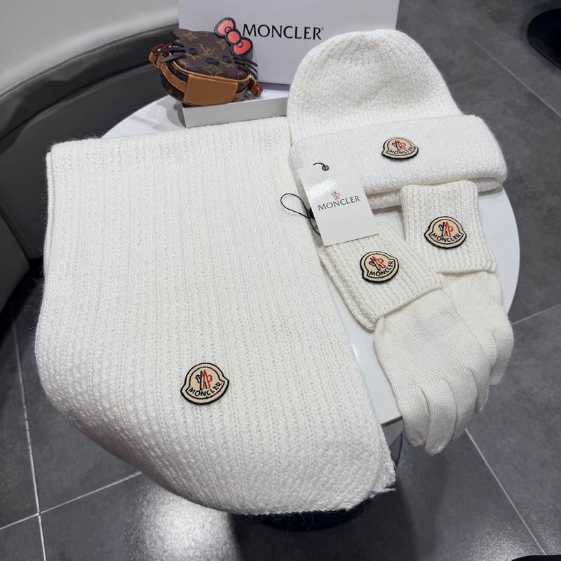 Moncler Scarf Hat Gloves (90)