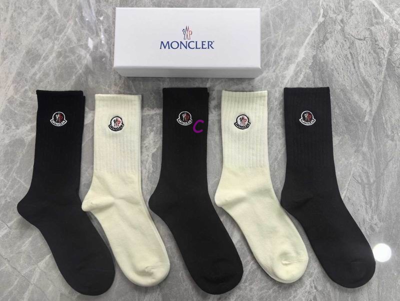 Moncler Socks  (144)