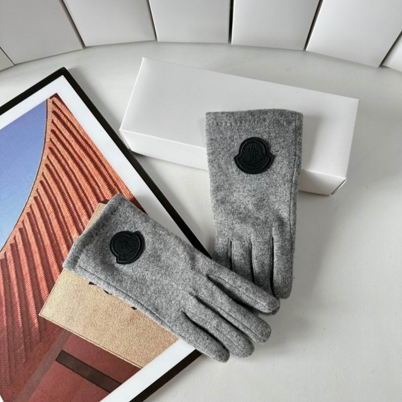 Moncler gloves 126 (7)