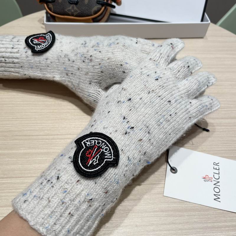 Moncler gloves 20 (23)