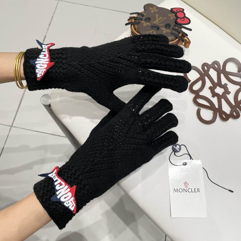 Moncler gloves 28 (12)
