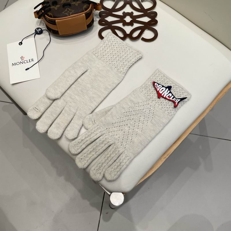 Moncler gloves 28 (8)