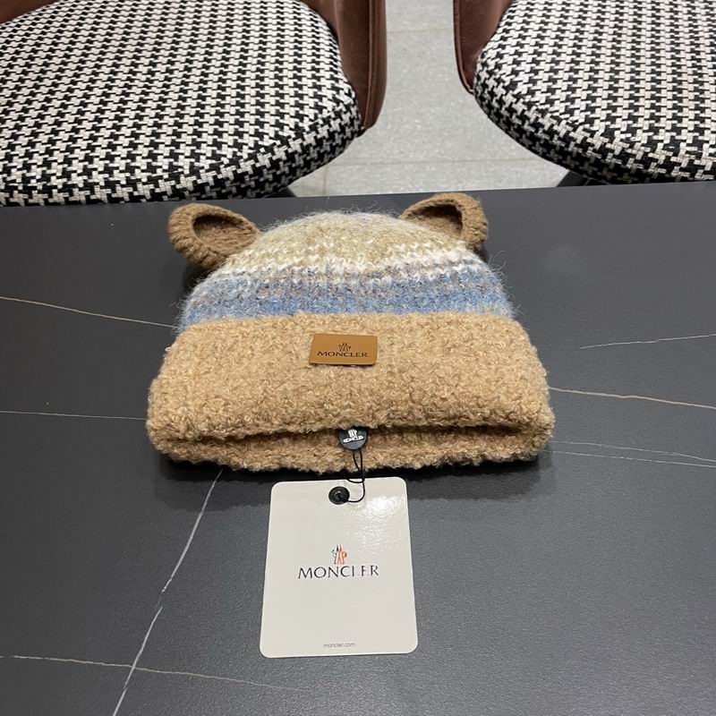 Moncler hat (150)