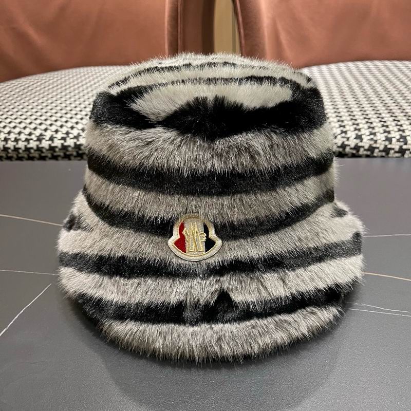 Moncler hat (1938)