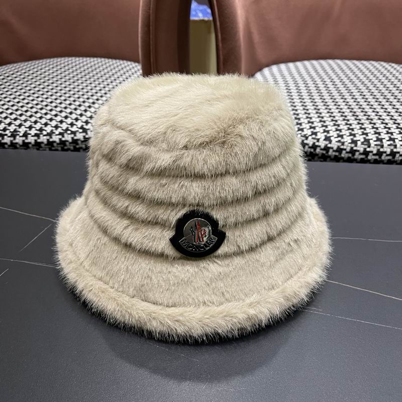 Moncler hat (2027)