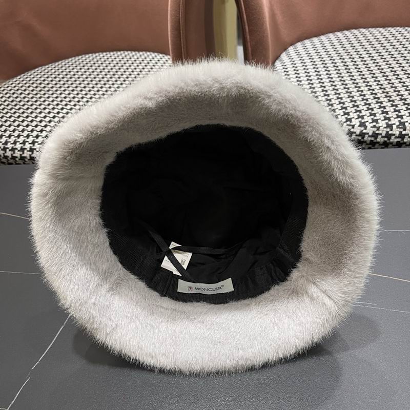 Moncler hat (2040)