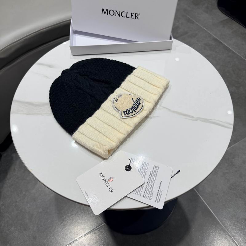 Moncler hat (587)