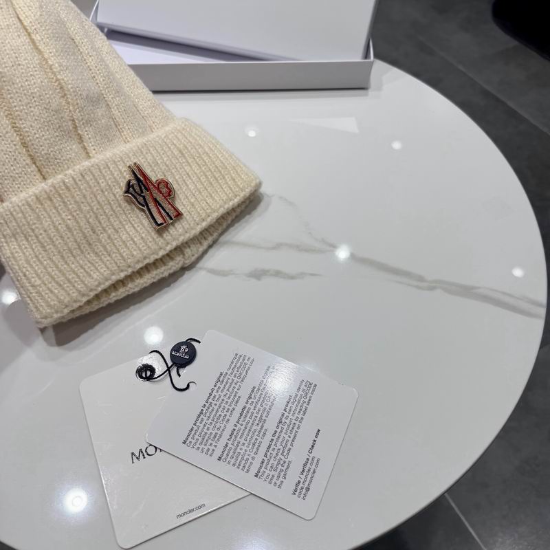 Moncler hat (610)