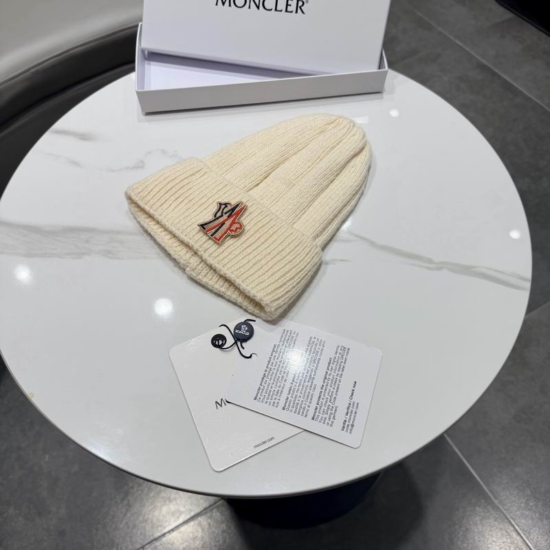 Moncler hat (615)