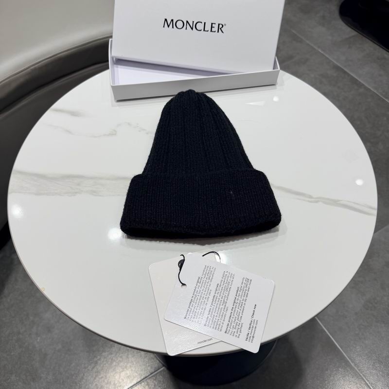 Moncler hat (627)