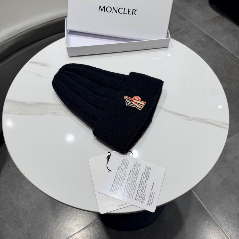 Moncler hat (631)