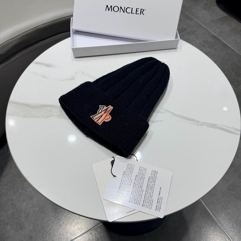 Moncler hat (632)