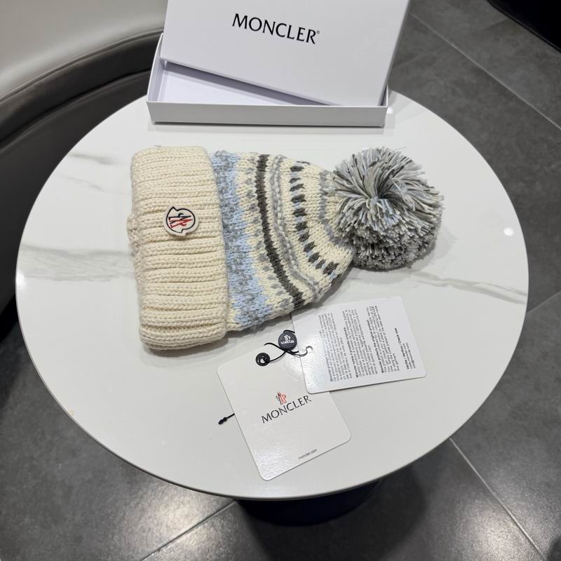 Moncler hat (689)