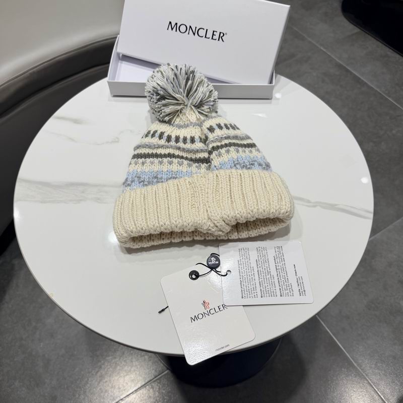 Moncler hat (690)