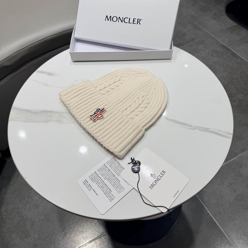 Moncler hat (739)