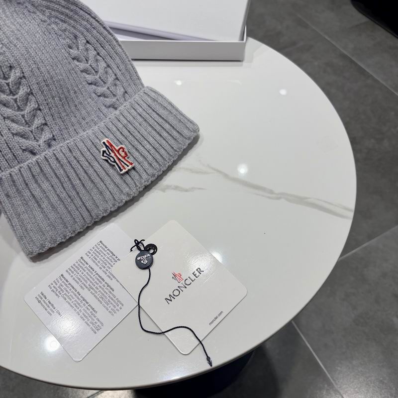 Moncler hat (746)