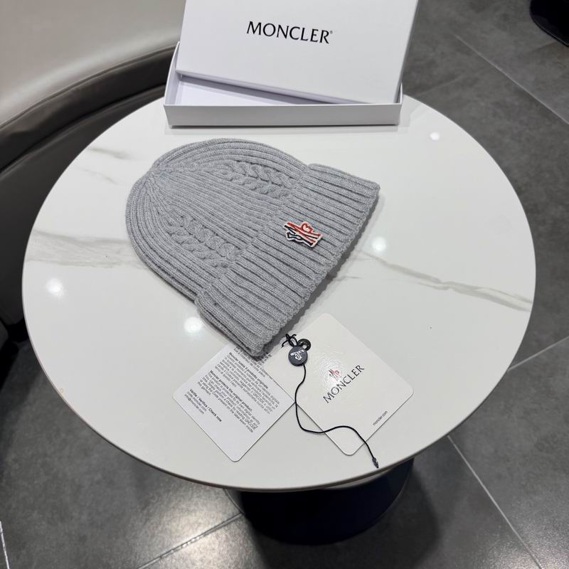 Moncler hat (747)