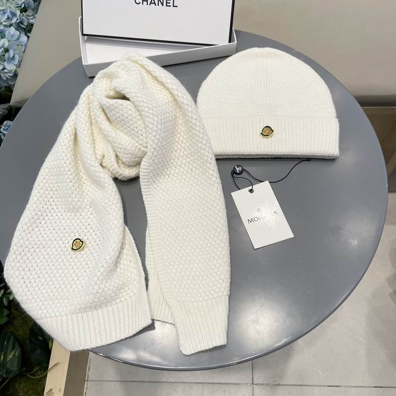 Moncler scarf hat (291)