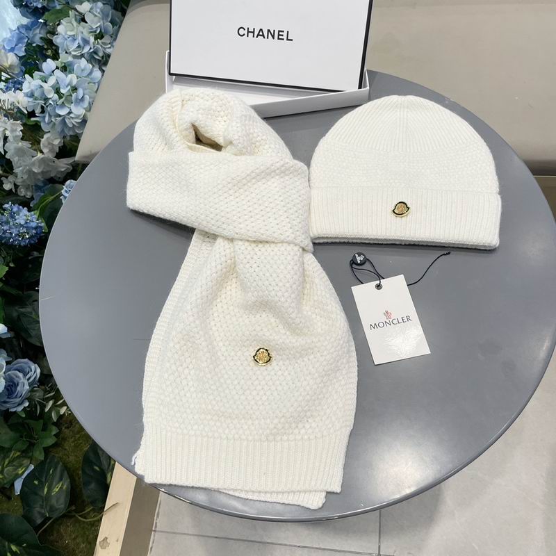 Moncler scarf hat (292)