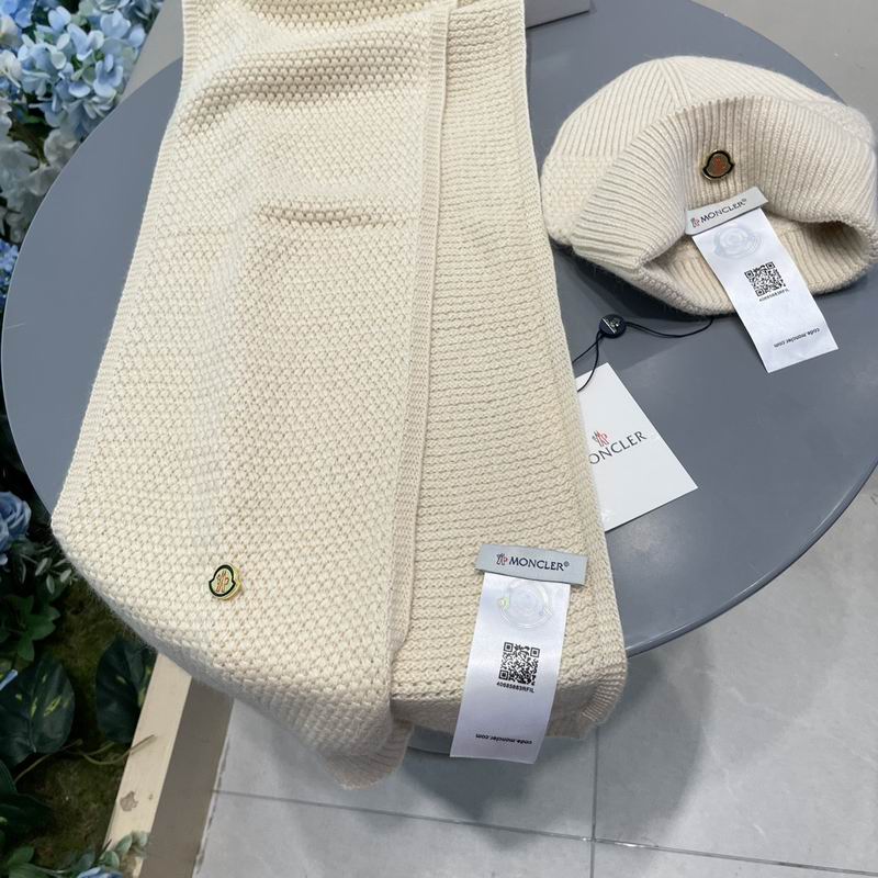 Moncler scarf hat (299)