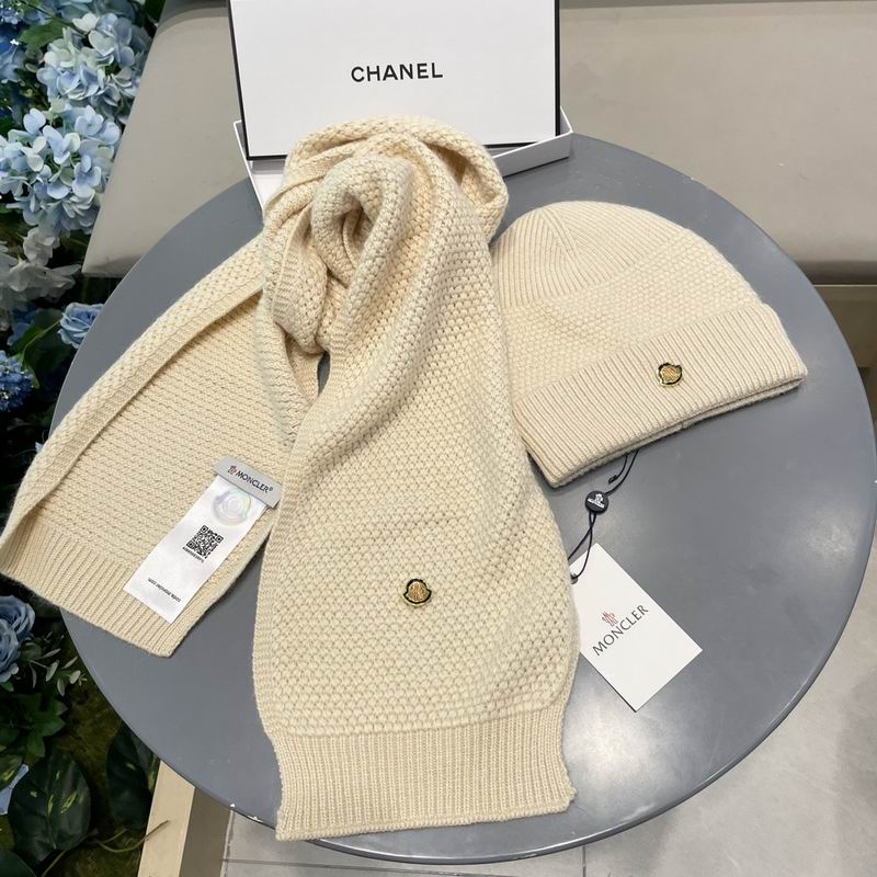 Moncler scarf hat (301)