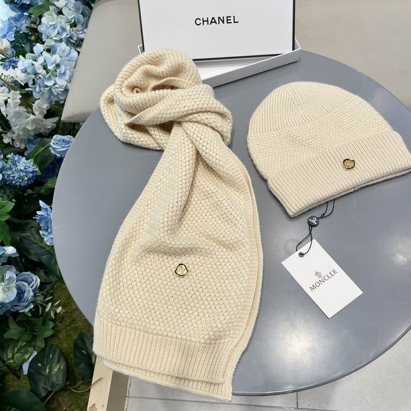 Moncler scarf hat (303)