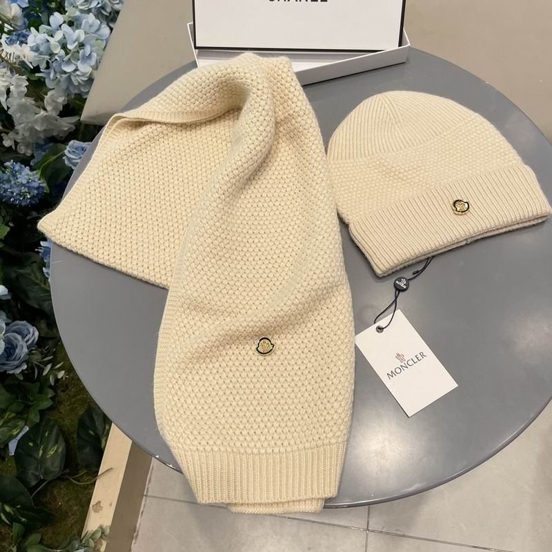 Moncler scarf hat (305)
