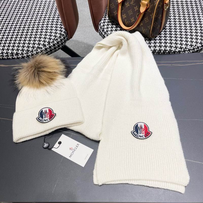 Moncler scarf hat (462)