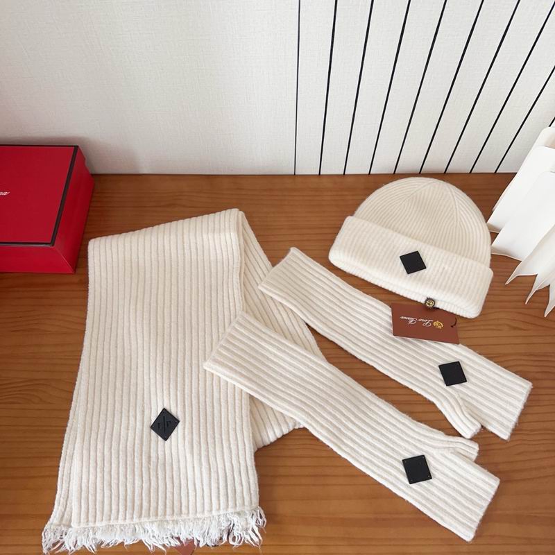 Moncler scarf hat gloves (125)