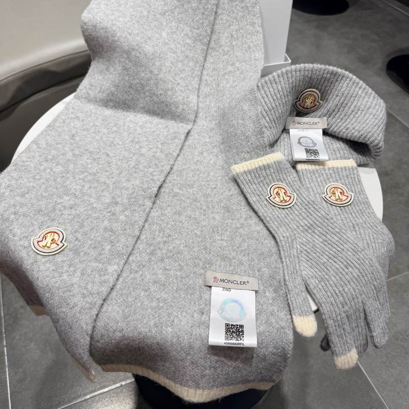 Moncler scarf hat gloves (74)