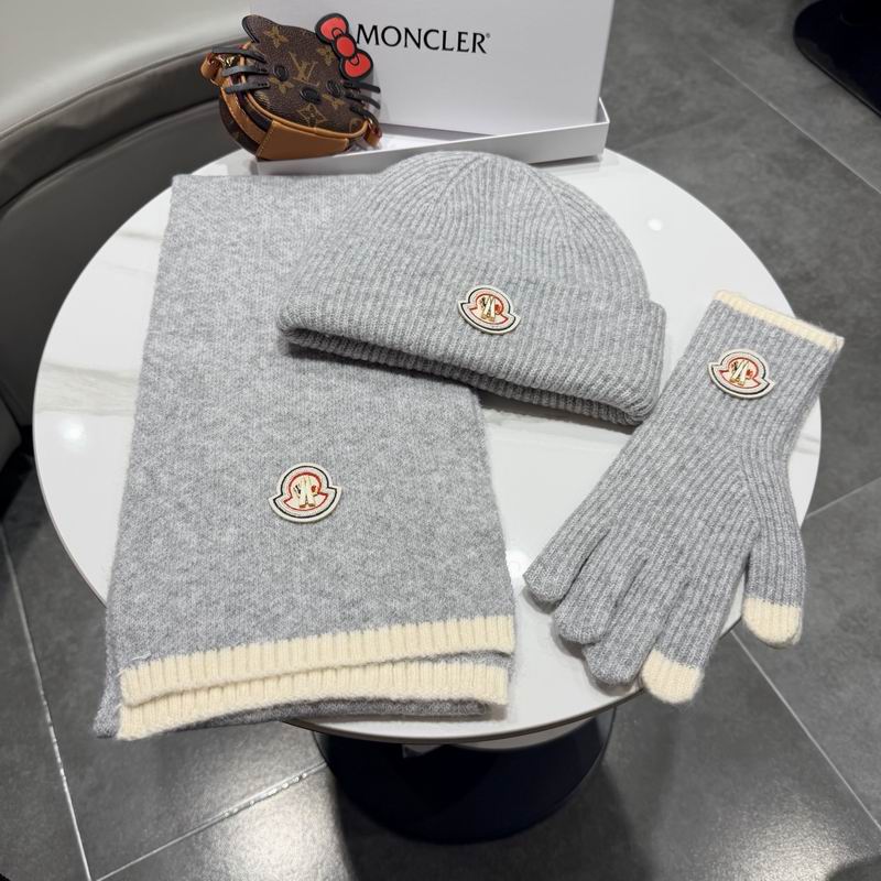 Moncler scarf hat gloves (82)