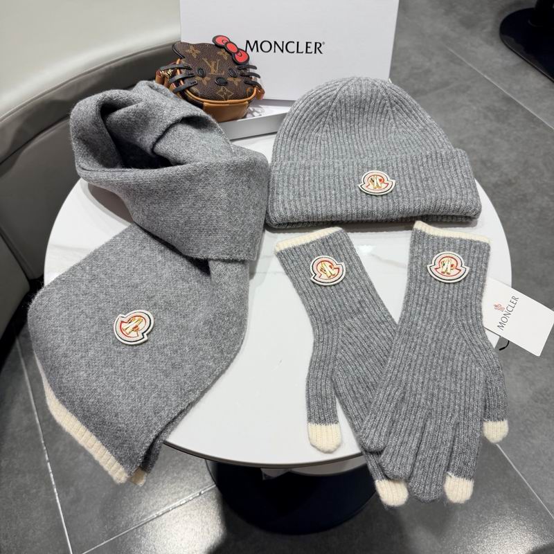 Moncler scarf hat gloves (94)
