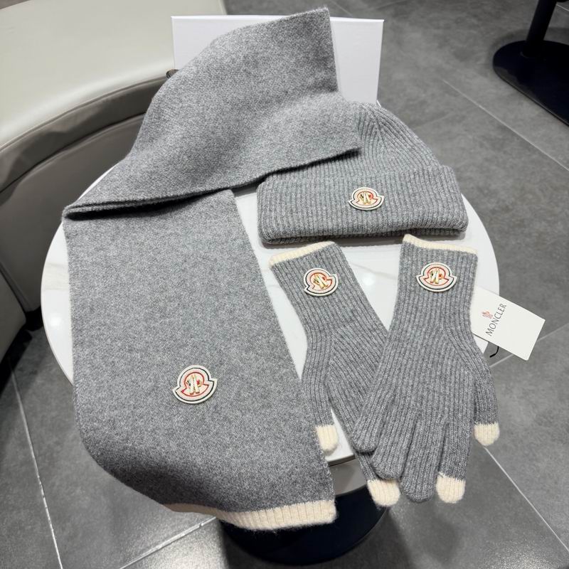 Moncler scarf hat gloves (95)
