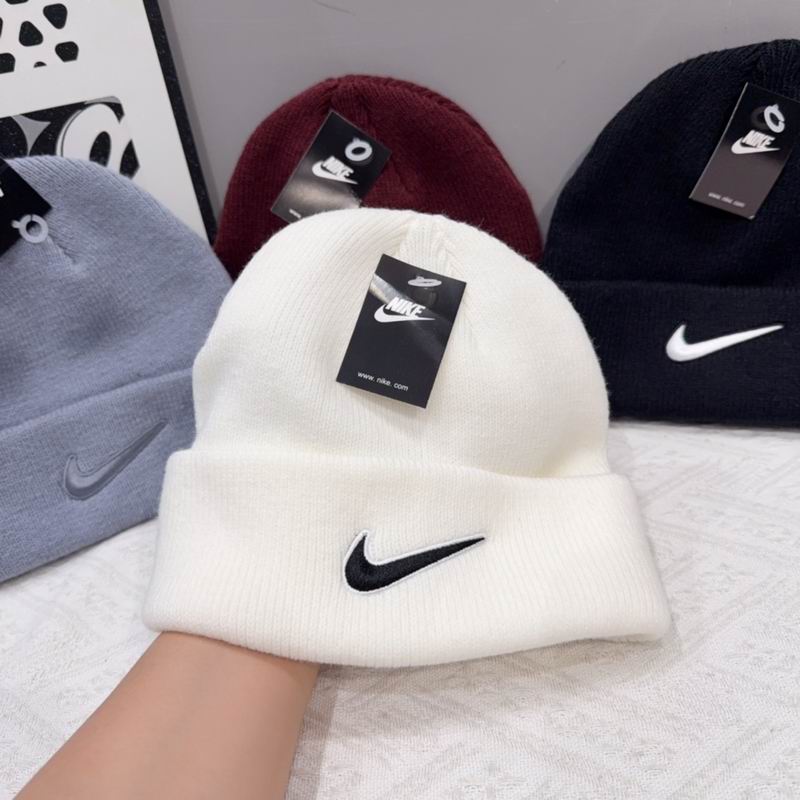 Nike hat (2491)