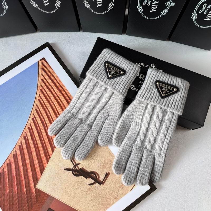 Prada Gloves 151 (14)