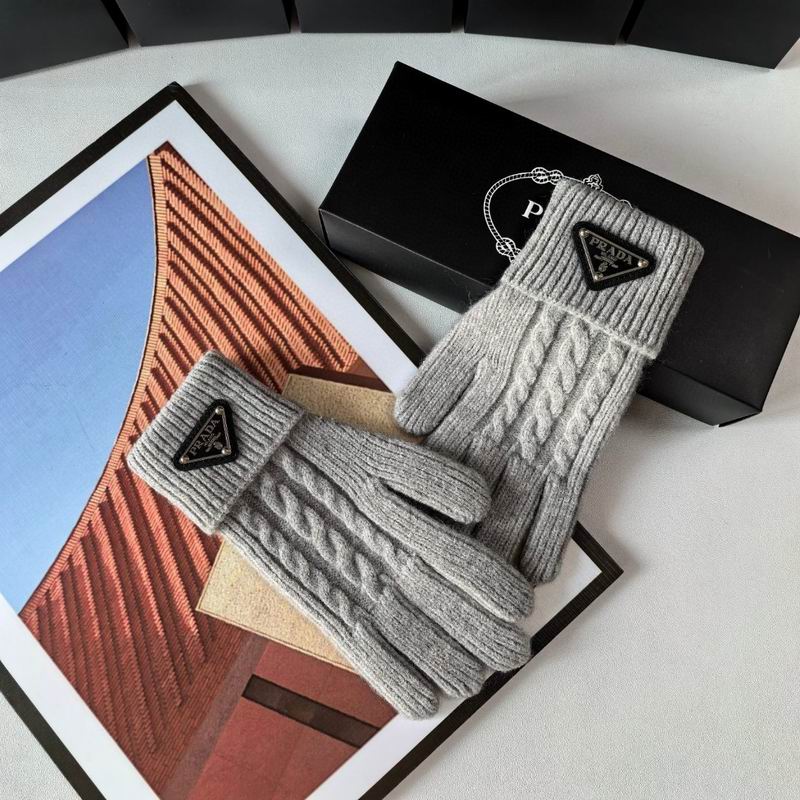 Prada Gloves 151 (17)