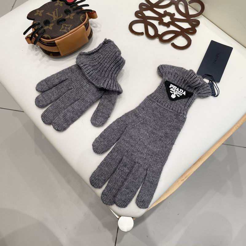Prada Gloves 165 (16)