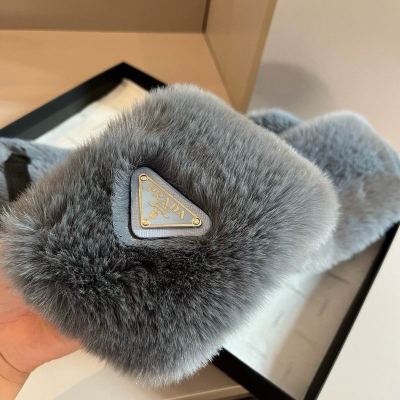 Prada Scarf dx (188)