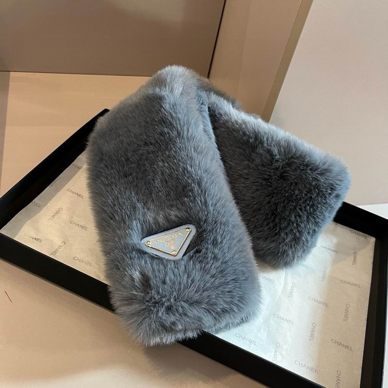 Prada Scarf dx (193)