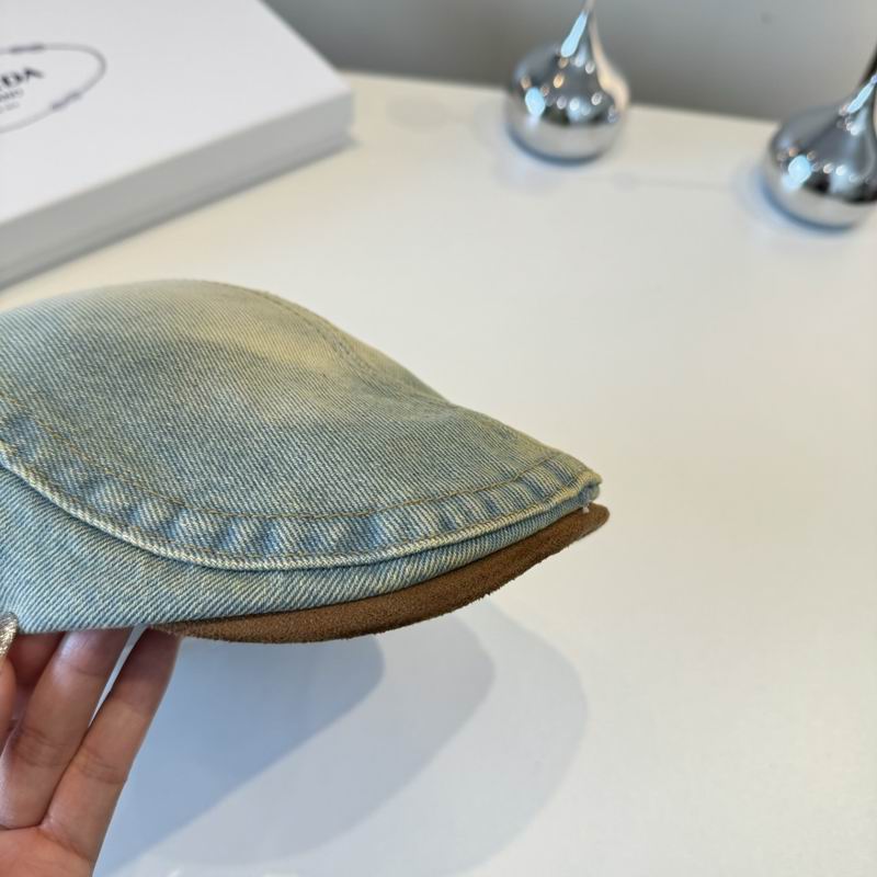 Prada beret (237)