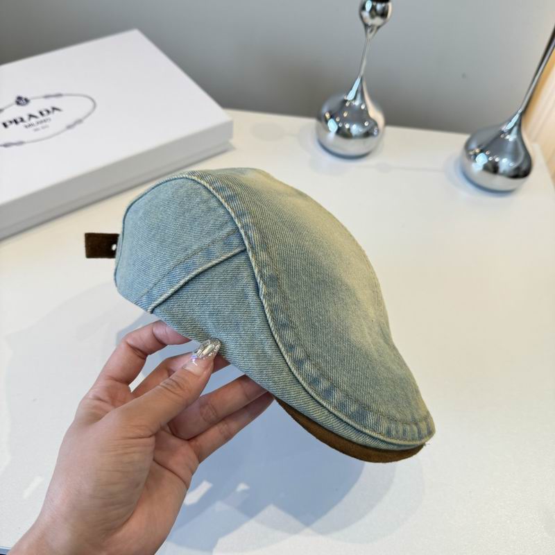Prada beret (239)